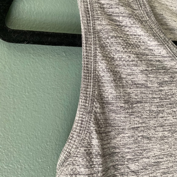 Altheta Seamless Heather Tank! / NWT!!  🥳 - Picture 4 of 10